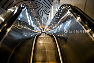 A downstairs view of a Tianmen Mountain (天门山) Escalator, Hunan province (湖南省), China